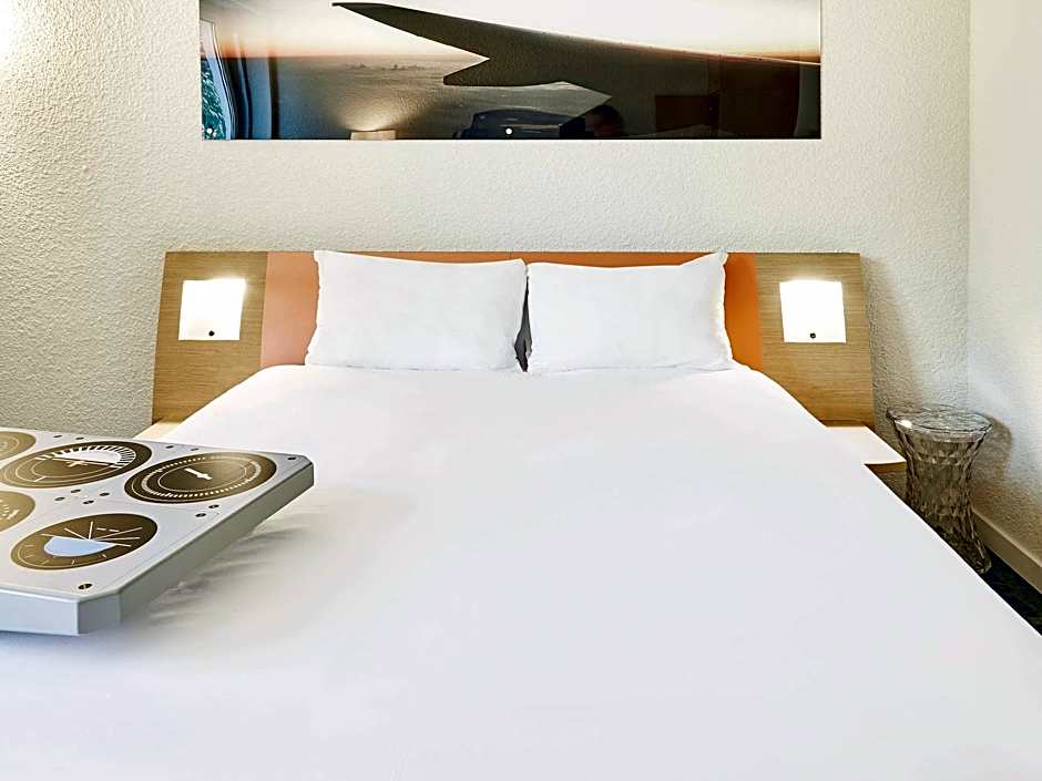 Photo 1 of 6 of Standard 1 Double Bed