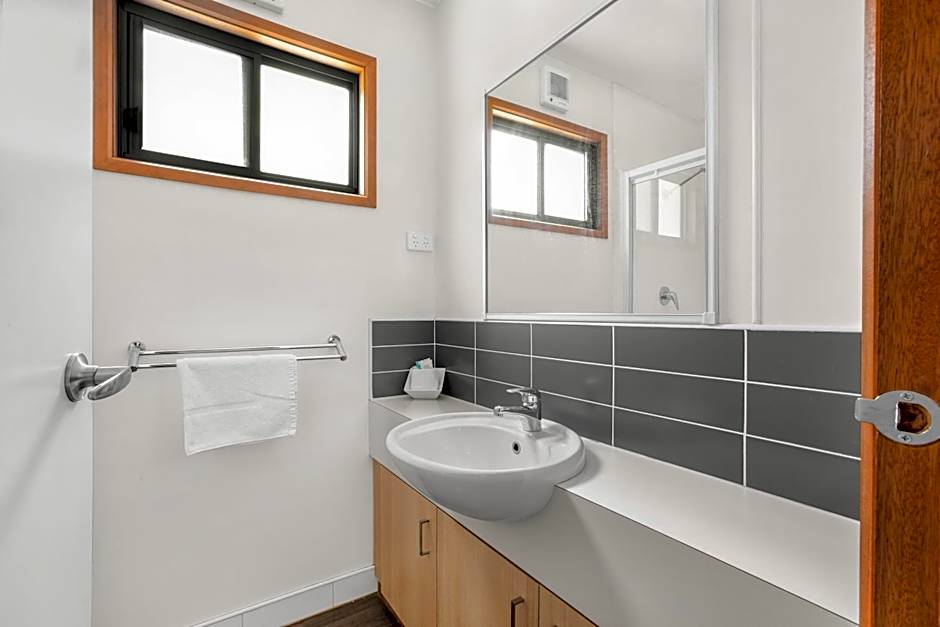 Breeze Holiday Parks - Halls Gap