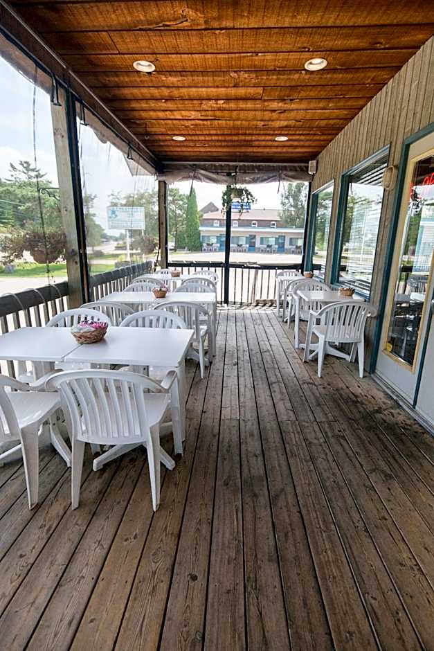 Trapper's Choice Inn & Restaurant