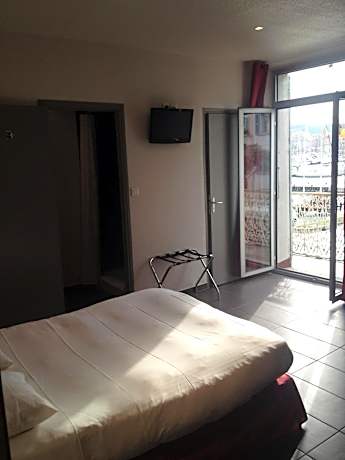 Family Room with Harbor View