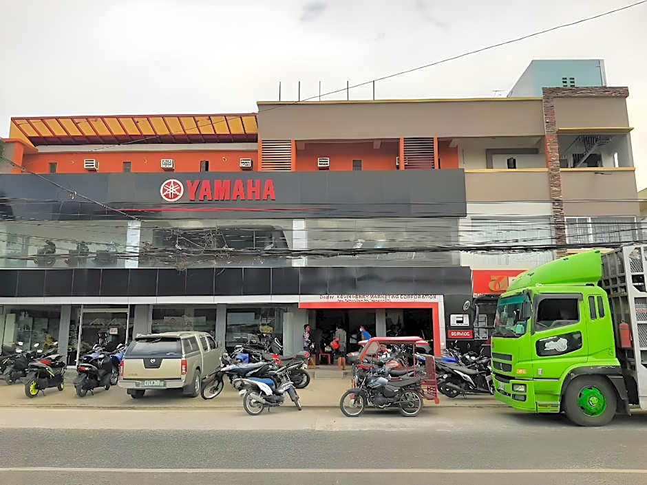 RedDoorz @ Bridgeway Hotel Tuguegarao City