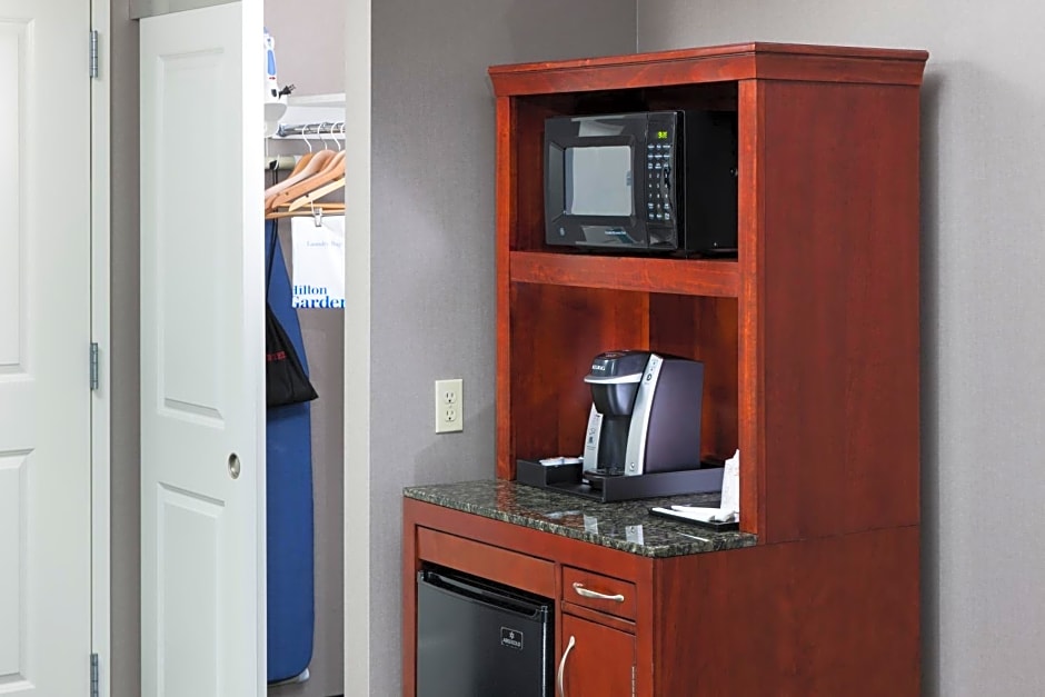 Hilton Garden Inn Lake Forest Mettawa