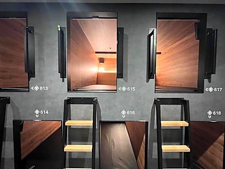 Capsule Room for Male (Upper Floor)