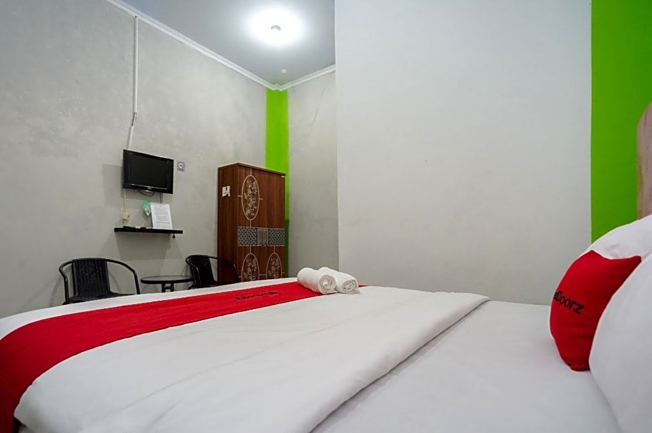 RedDoorz Syariah near RS Advent Bandar Lampung