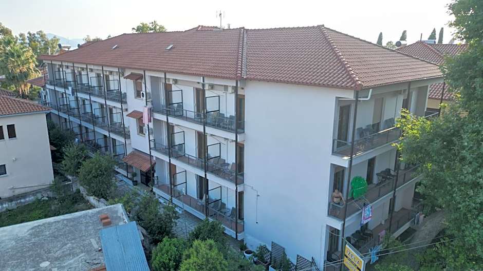IZEΛA Hotel