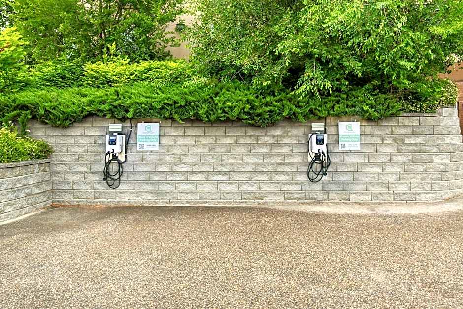 Comfort Inn & Suites Salmon Arm