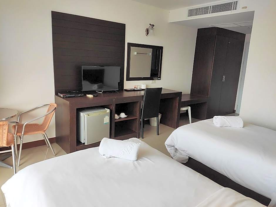 Photo 1 of 6 of Deluxe 2 Beds