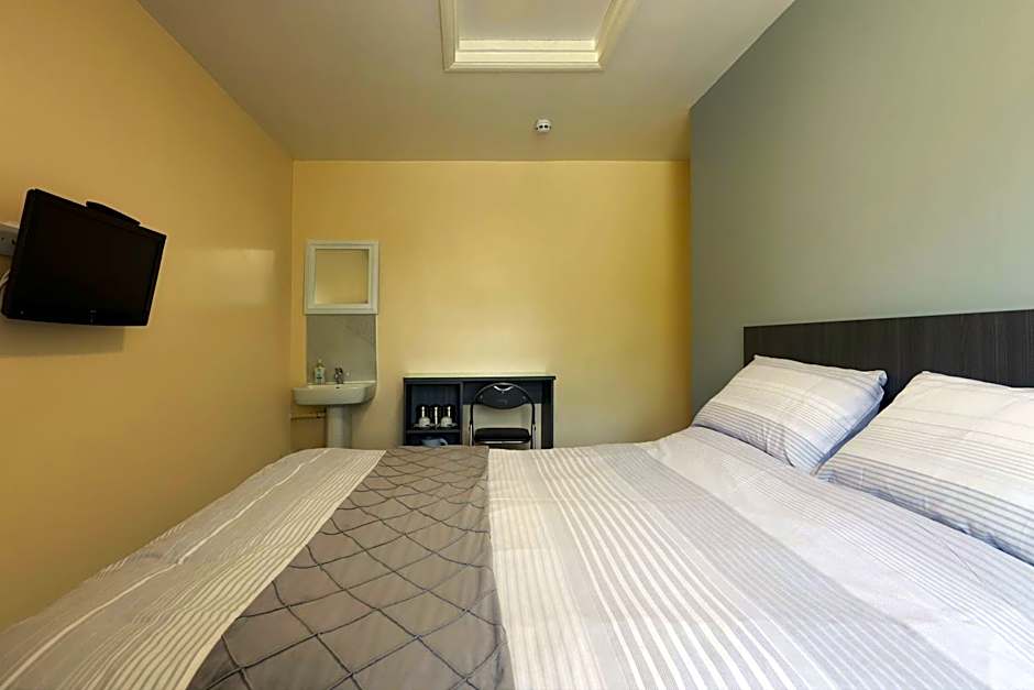 OYO Honeycroft Lodge