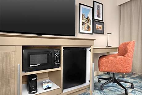 Queen Studio Suite with Two Queen Beds - Non-Smoking