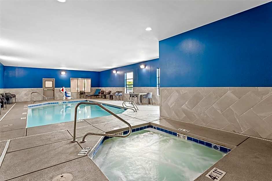 Hampton Inn By Hilton & Suites Farmington