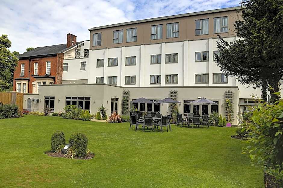 Best Western Plus Pinewood Hotel, Manchester Airport South Handforth