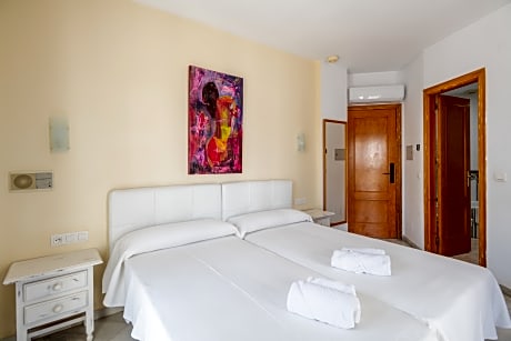 DOUBLE SINGLE USE ECONOMY