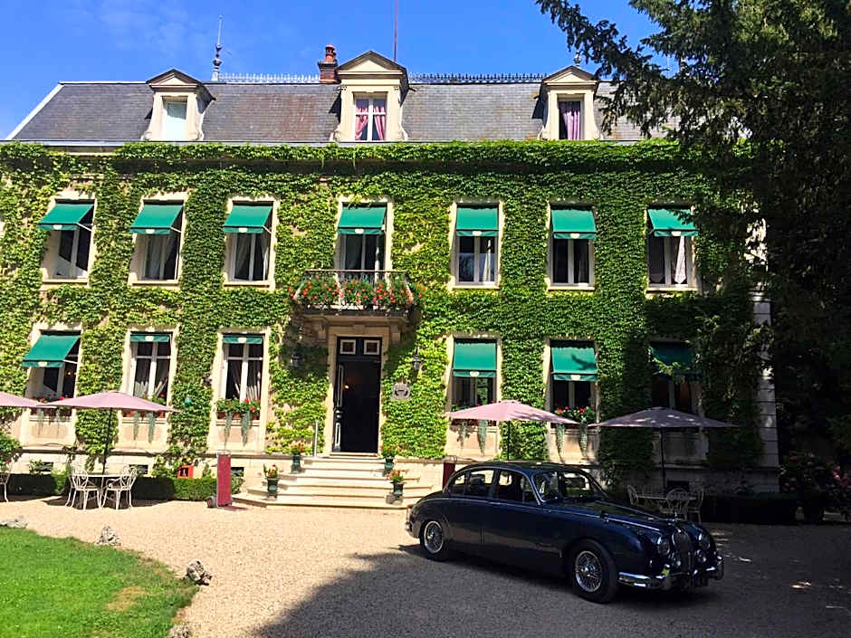 Chateau de Challanges