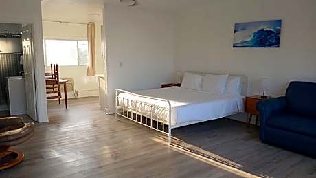 Deluxe King Studio