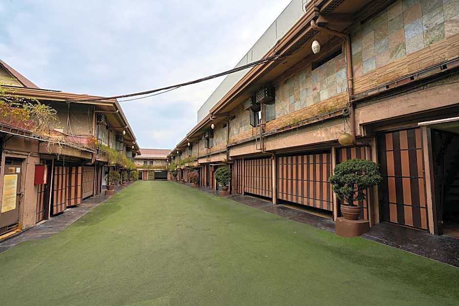 Victoria Court Hillcrest - Pasig