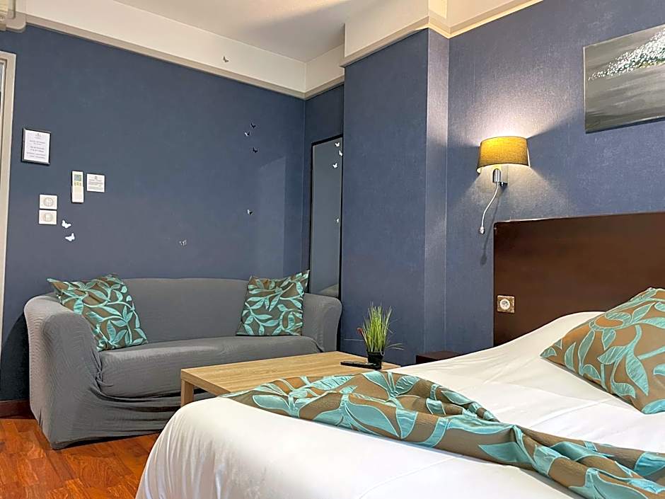 L'EMBLEME - BOUTIQUE HOTEL
