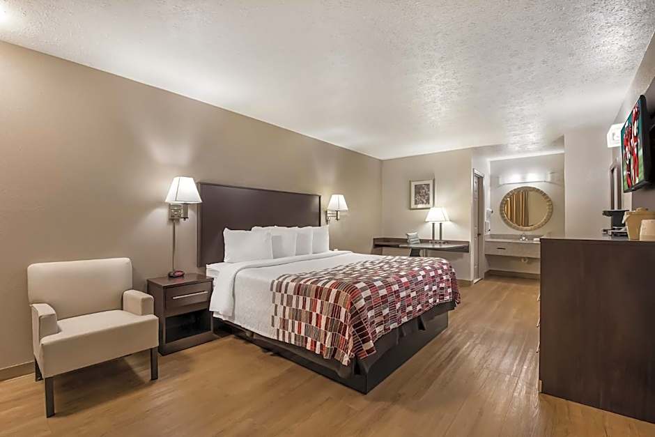 Red Roof Inn Crossville