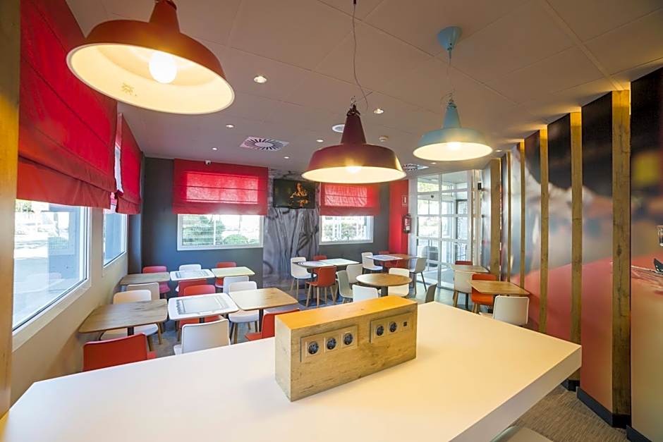 Ibis Barcelona Castelldefels