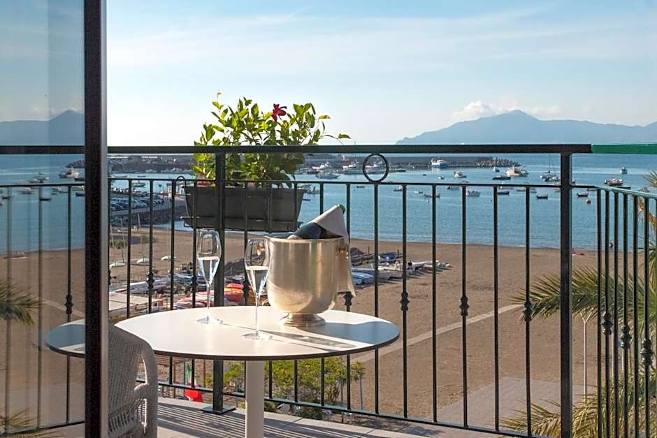 Miramare Suites