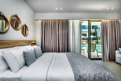 Studio Deluxe Pool View