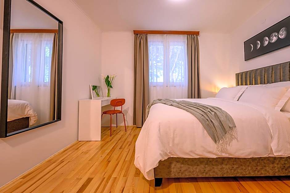 Yellow house with private parking