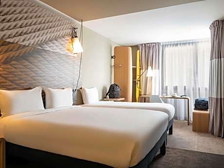 Standard Room With Three Single Beds