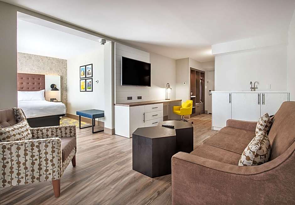 DoubleTree by Hilton Monroe Township Cranbury