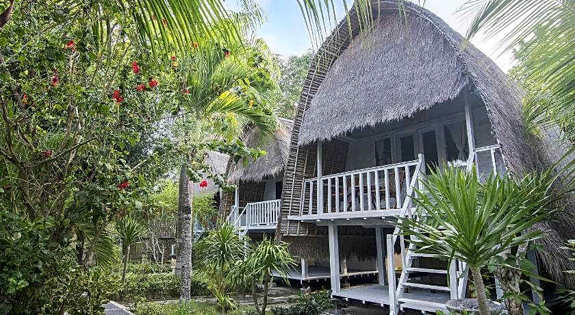 Mushroom Beach Bungalow
