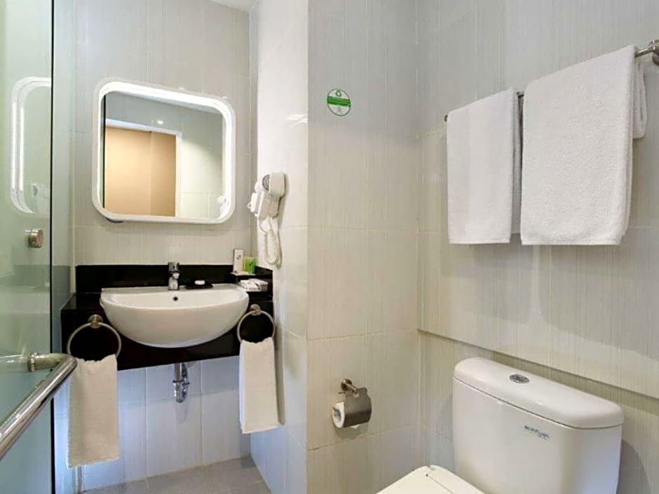 Zest Hotel Airport Jakarta