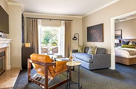Gloria Ferrer One-Bedroom Suite with Sofa Bed and Garden View - Patio/Fireplace
