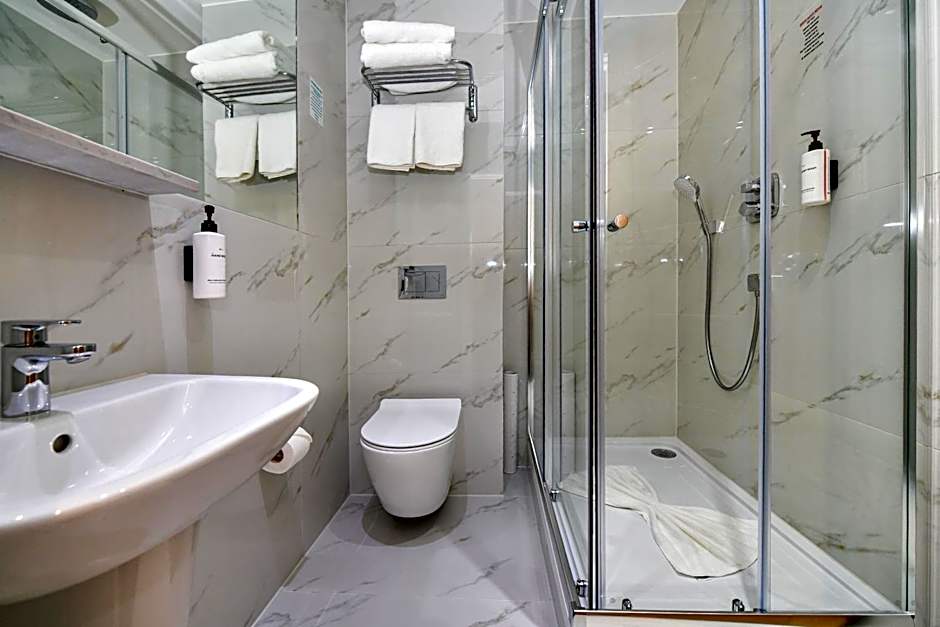 Queens Park Premier London Hyde Park