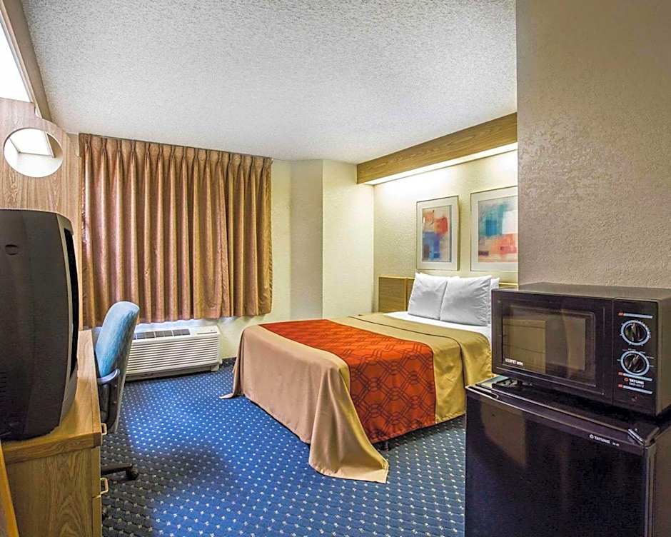 Econo Lodge Denver International Airport