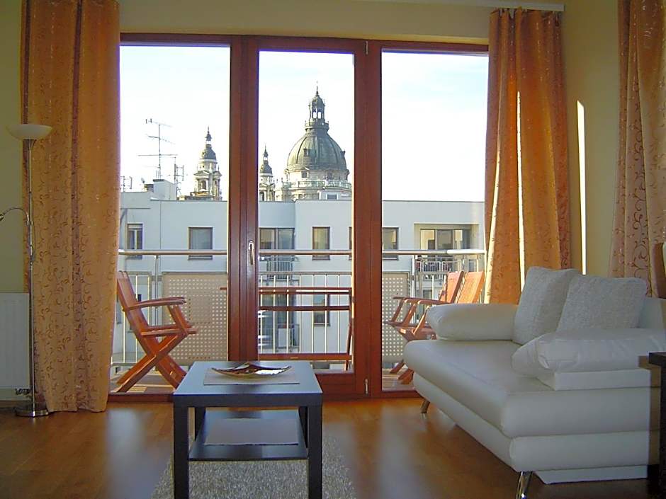 Trendy Deluxe Apartments