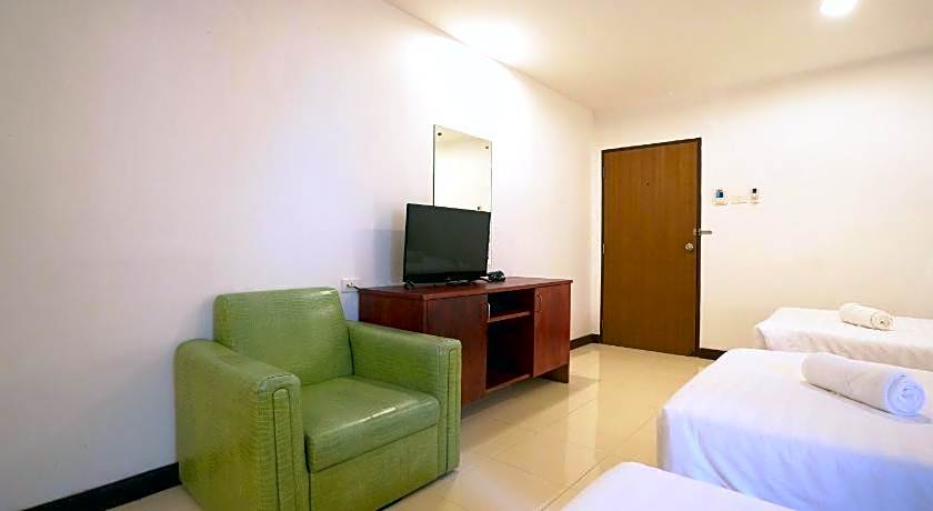 Blue Neptuna Hotel Patong by Koko