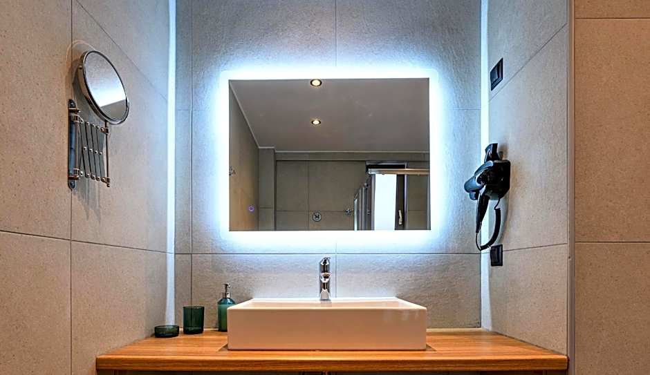 CUBES ON THE BEACH Athens Airport