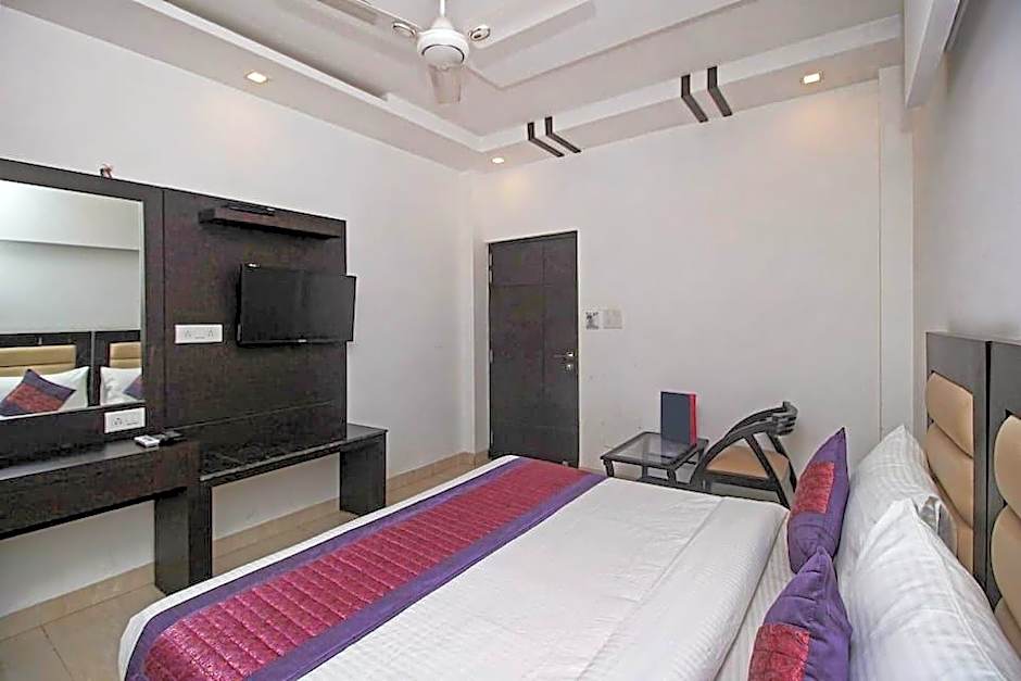 FabHotel Arihant Inn