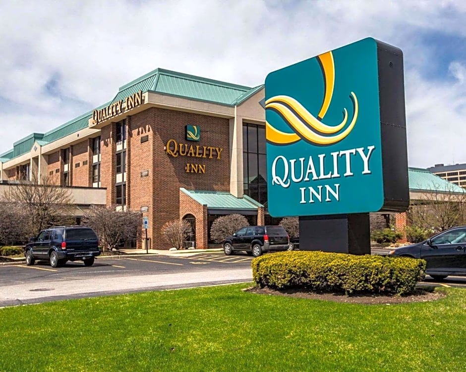 Quality Inn Schaumburg - Chicago Near The Mall