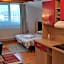 VillaWeb 9rooms - Long term business aparthotel 29 Euro per night per room, min 3months