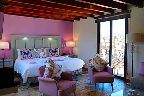 Superior King Suite