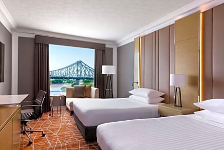 Guest Room, 2 Doubles, Story Bridge View
