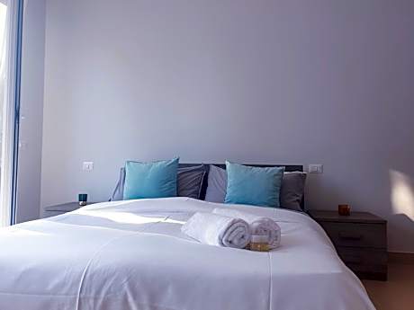 Michelangelo Appartamenti con parcheggio gratuito self check in WI FI GRATUITO MODERNO ARIA CONDIZIONATA NUOVA GESTIONE