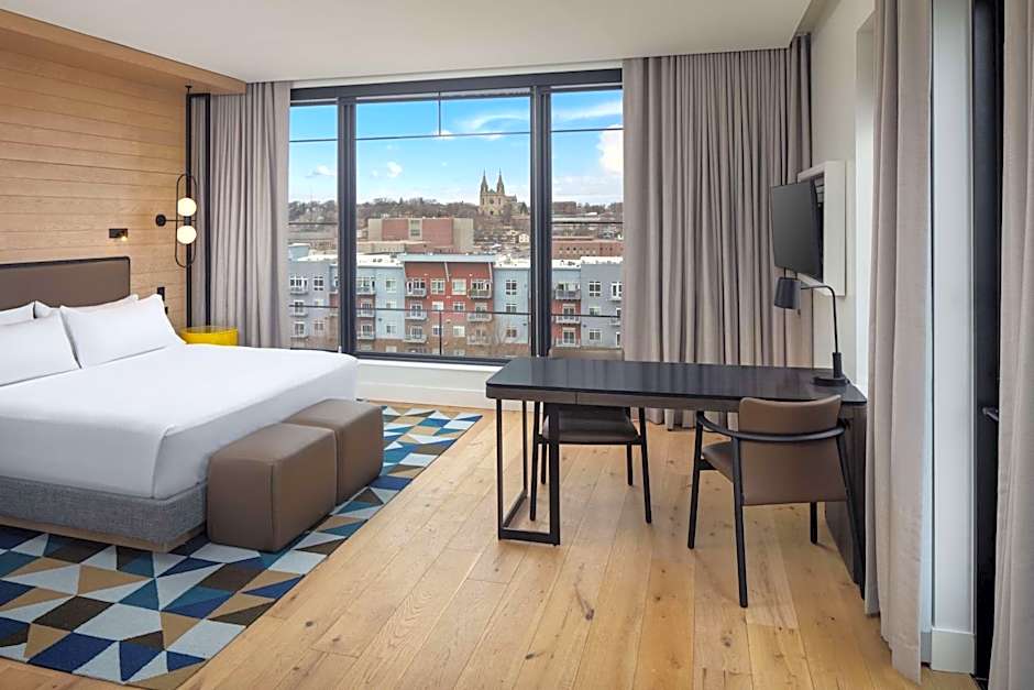 Canopy by Hilton Sioux Falls Downtown