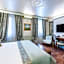 Hotel Monaco & Grand Canal