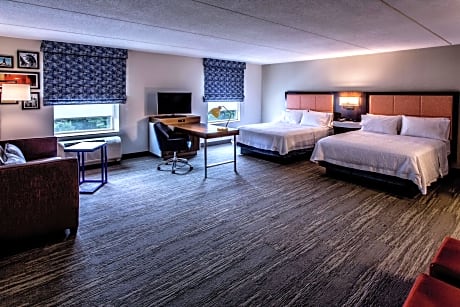 Queen Studio Suite with Two Queen Beds and Sofa Bed - Non-Smoking