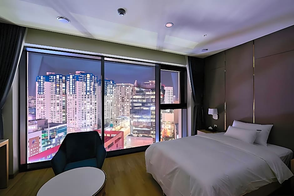CS Hotel