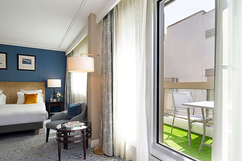 Warwick Paris (Former Warwick Champs-Elysees)