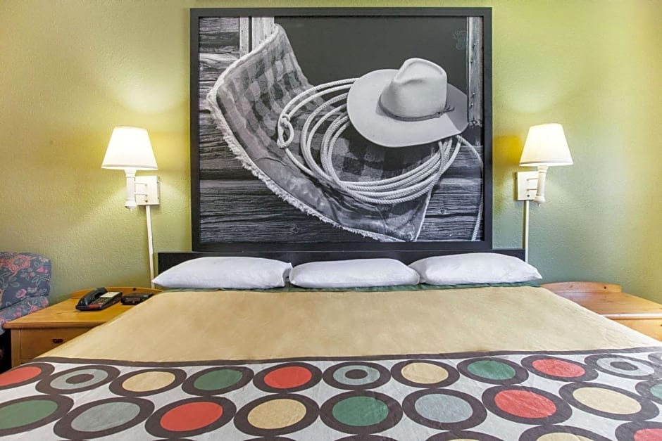 Super 8 by Wyndham Sherman