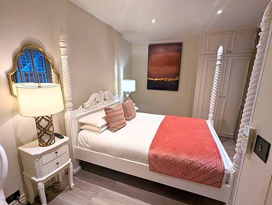 Twenty Nevern Square Hotel