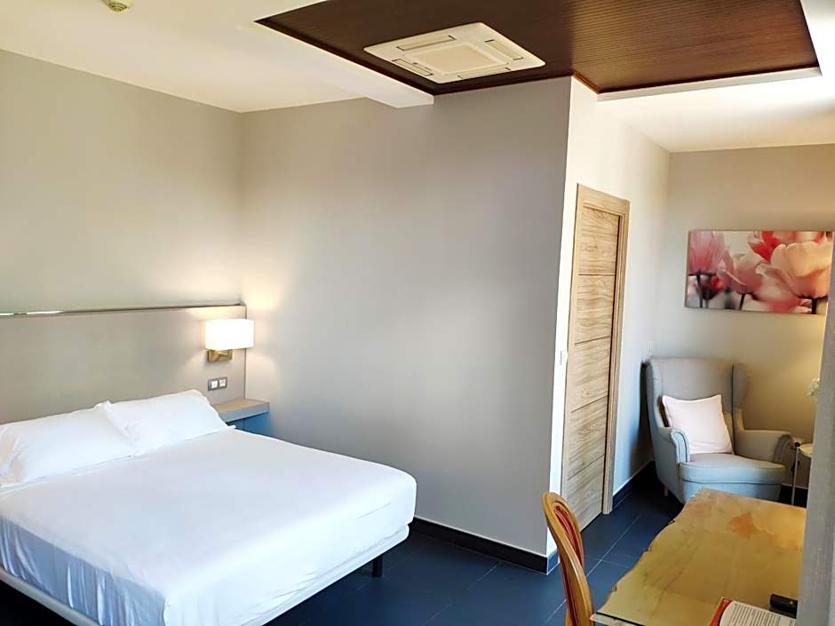 Hotel Puerta del Arco