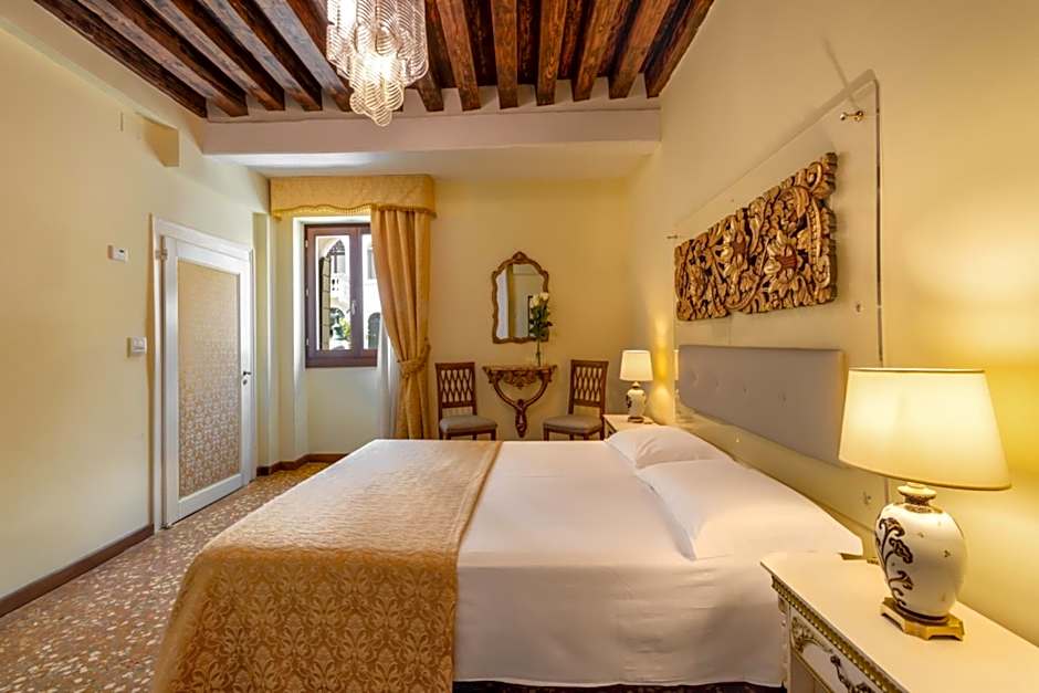 Palazzo San Firmino residenza storica all Suite Canal View